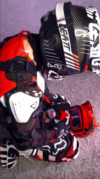 A Vibrating Ring Made Me Cum Hands-free on My Friend's Helmet.