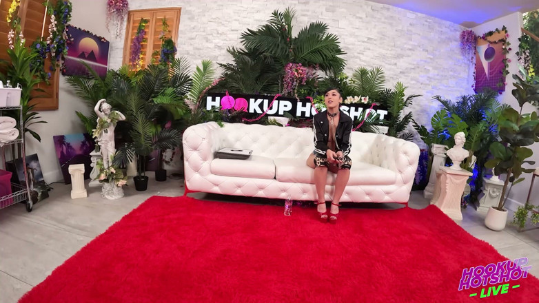 HookUp HotShot-BTS: Bts - Alexa Chains and Nade Nasty