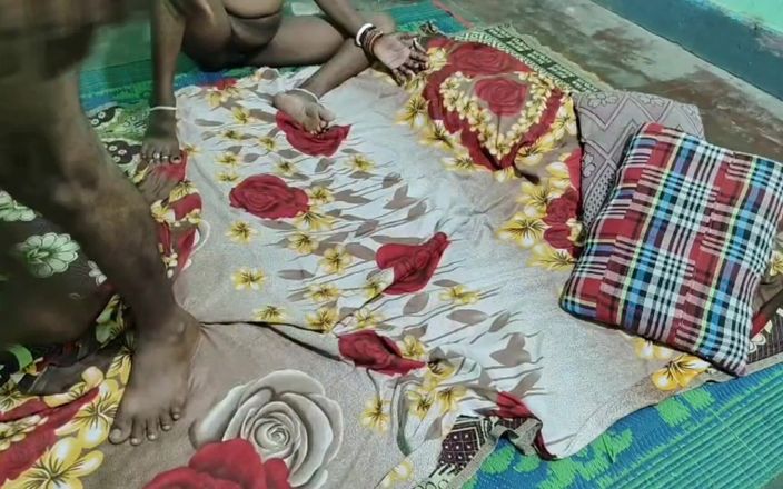 Sumitra-bhabi: Anh kế lớn tuổi đụ vợ của anh kế trẻ hơn...