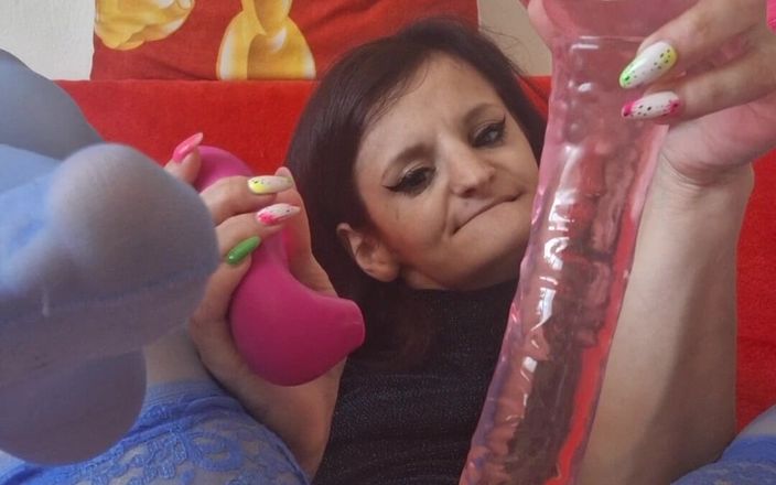 MollyVIP: चूत और चूत का अंकुर चरमसुख