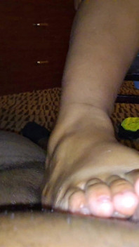Dias nächtlicher bBW-footjob