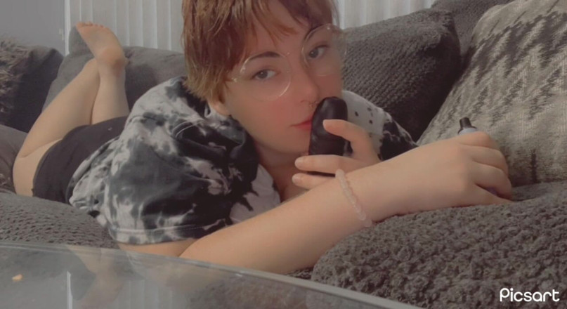 Mushroombitchx: Netflix &amp; Chill; Kouření bj