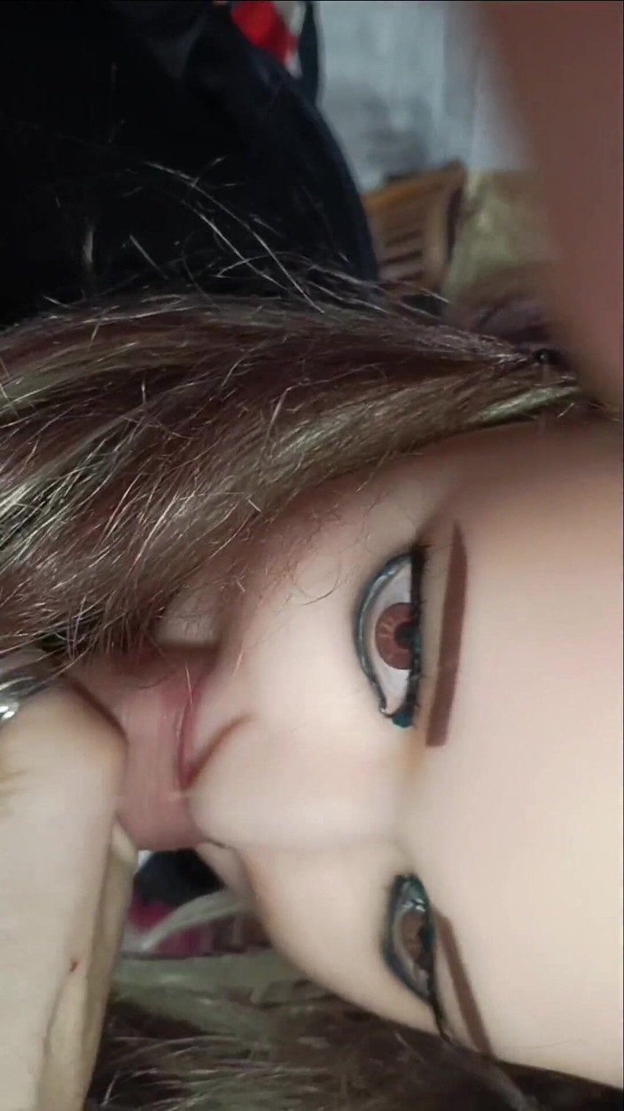 kickerscooter: ハンナが私の精子で遊ぶ!