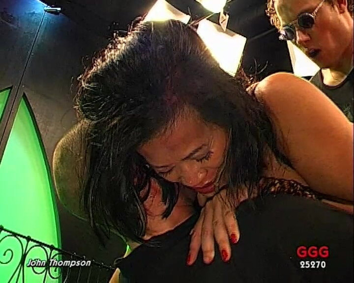 GGG John Thompson OLD STYLE: É usado de todos os lados - gangbang até cair