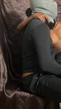 Nhỏ lovet cưỡi tôi ngồi