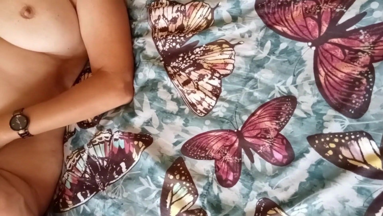 Exotic Tracy: 아마추어 홈메이드 Mfm 쓰리섬! 마누라의 보지에 사정하고 남편의 얼굴에 사정하는 친구!