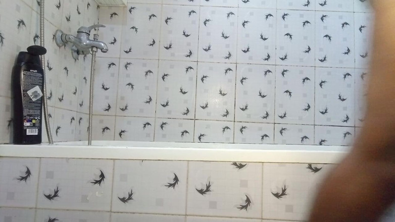 BMCs: Vajinamı temiz bırakmayı seviyorum, böylece bu büyük penisi yalaman ve...