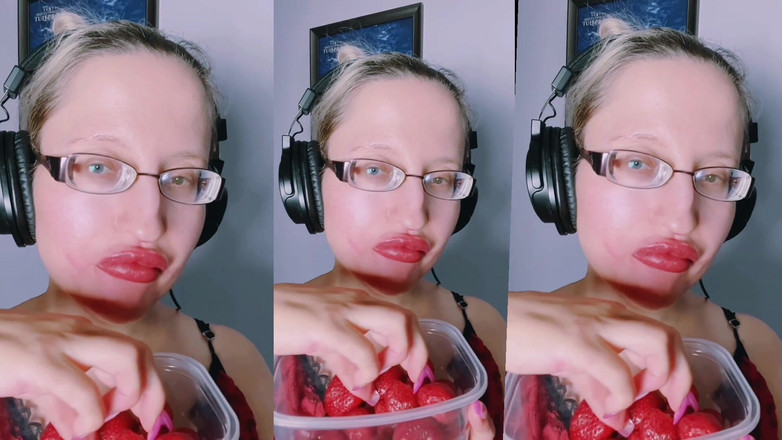FinDom Goaldigger: Asmr स्ट्रॉबेरी खाना - asmr, आंखों का चश्मा, जियानेस, लिपस्टिक, बड़े होंठ,, भोजन, चेहरे की किस्म, लंबे नाखून