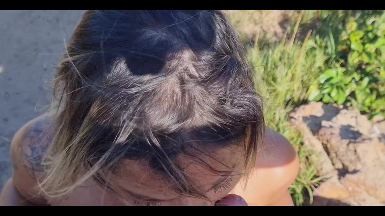 MarieChell: Ein bisschen lutschen am strand!