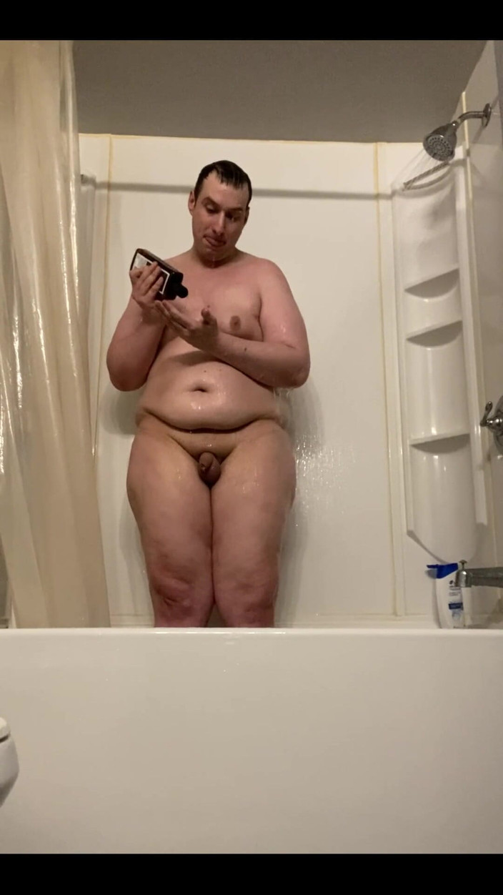 CosmicJones88: Quick Shower;)