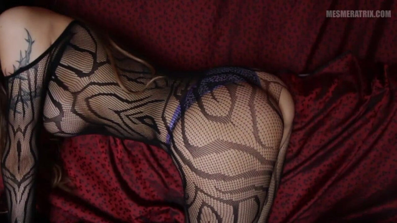 Lady Mesmeratrix Official: Hipnosis Is Sexy