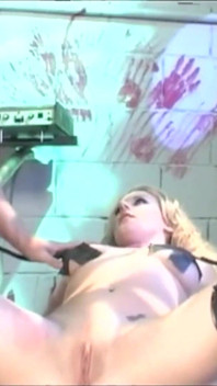 La tettona bionda sophie dee viene scopata hardcore e ha la bocca piena di sperma