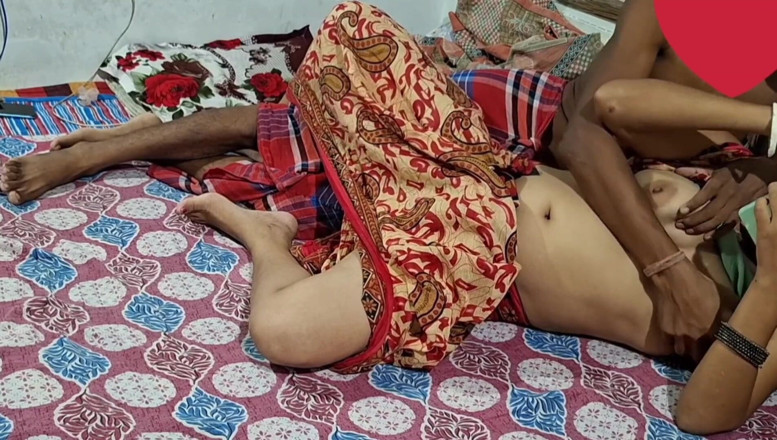 Villagesex91: Awek cantik menjolok teman lelakinya