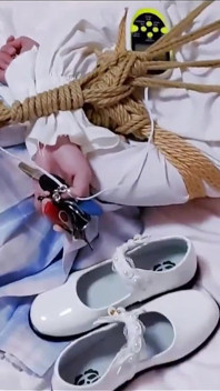 Дівчина в біді, частина 19