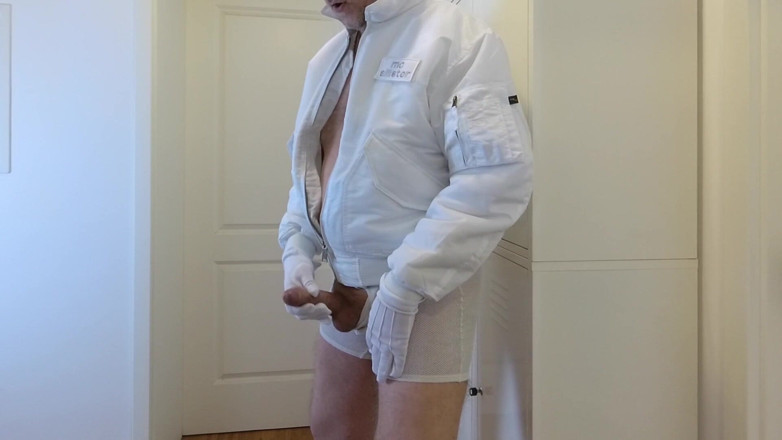GERMANE_XL: Blanke Alpha Hunk Berlin 7