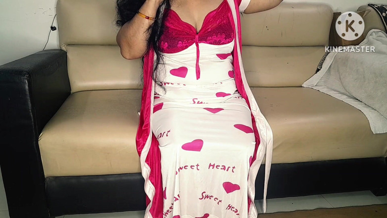 Salmaan001: Lelaki pizza kongkek bhabhi panas dalam audio hindi