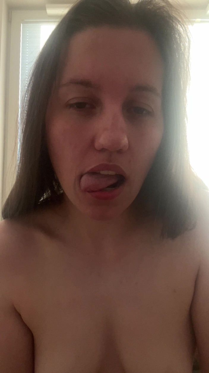 NicoleRay: Léchage de bite noire, ahegao