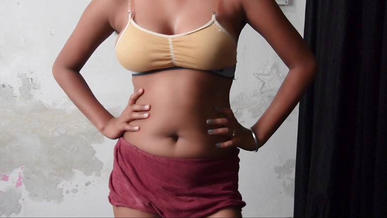 Neha Gupta: Badgirllhr privatshow wird dich hart machen