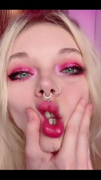 Does That Makes You Wanna Feel My Lips Around Your Dick?