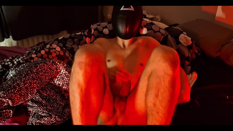 Snauwflake: A Little Halloween Themed Video, Welcome to the Squid Gayme!