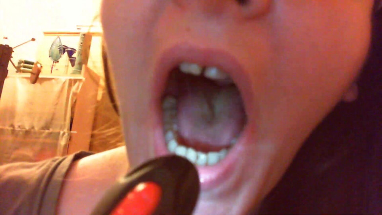 Nicoletta Embassi: Mouth Exploration