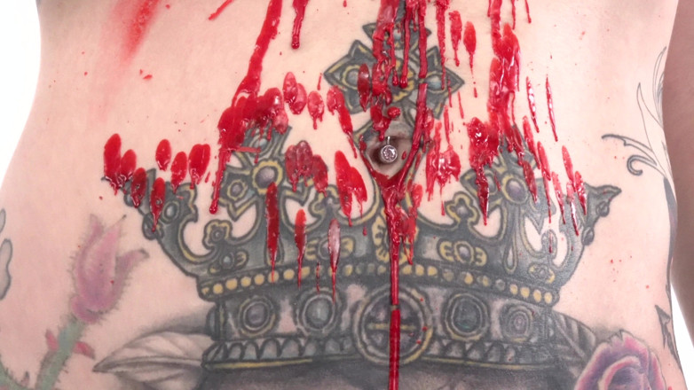 Alt Erotic: Marie bossette gioca con la masturbazione con la cera