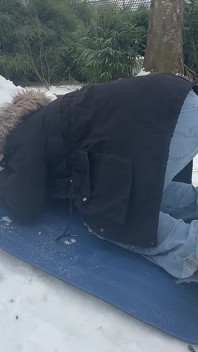 卡在冰屋里..事情没有按计划进行