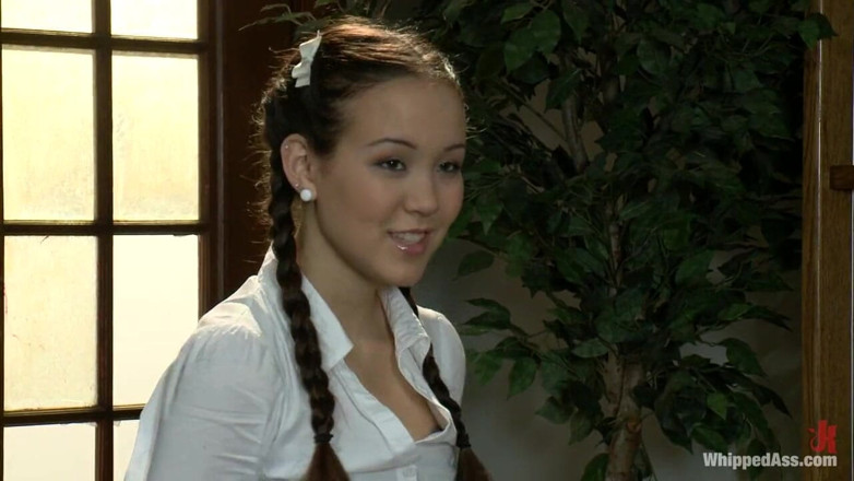 Whipped Ass by Kink: Wredna dziewczyna