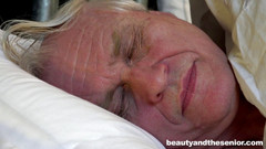 Granddadz: Alice Marshall和Daniel，淫荡的老少配性爱情侣