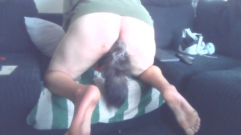 Straight man doing gay porn: Pomozte dostat můj péro tvrdý, masturbuji sám, hodně potřebuje nějakou...
