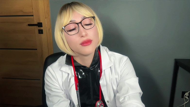 Viper Fierce: Perversão clínica: masturbação e anal no laboratório do médico de...