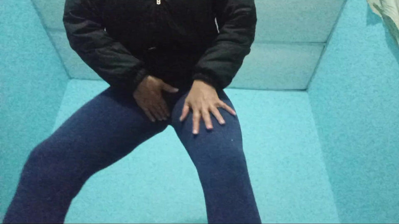 Lobicam: Squirting fatto in casa da sola