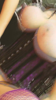 Fetiche De Chicas - Escena 4_threesome Entre Bellezas Tetonas En Lencería De Látex Follando En Una Cueva BDSM