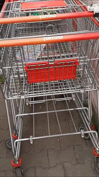 suparmaarket paarking sthal men garabar
