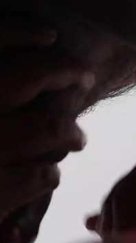 Blowjob für Office mate Sperma auf möpse