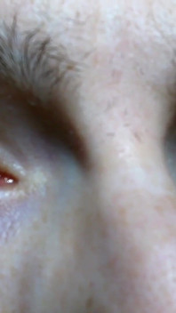 Schau Mir in Meine Augen