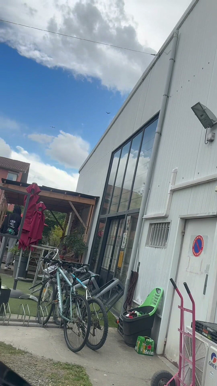 LolaDelucaoff: A Car Ride
