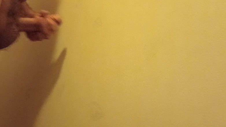 Ed Eden: Yarak gösteriyor