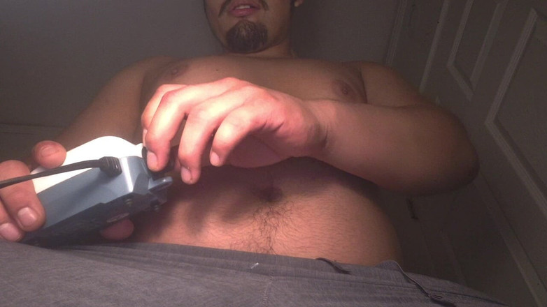 NakyJoss: Пухлая Мускулистая Сосет Живот