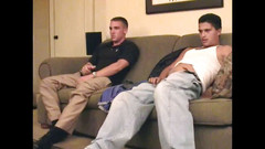 Gaybareback: Masturbacja prosta