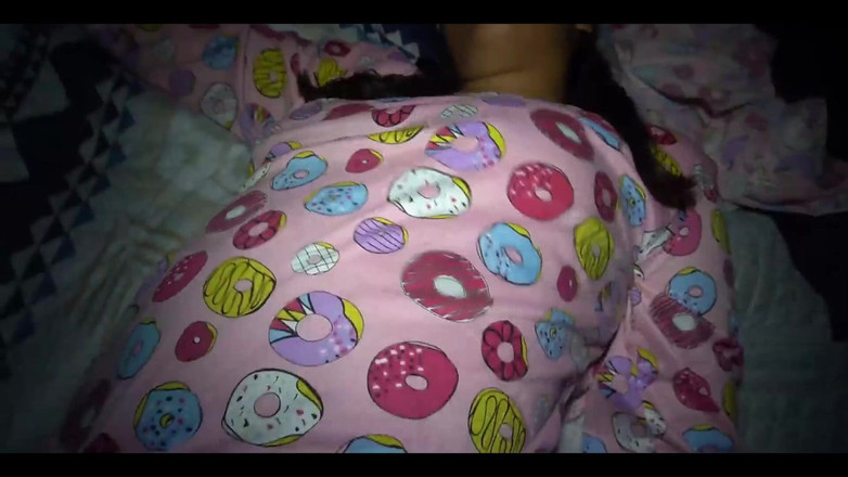 Anny Kitty: Aku dientot sama ayah tiriku yang manis di kamarnya sampai...