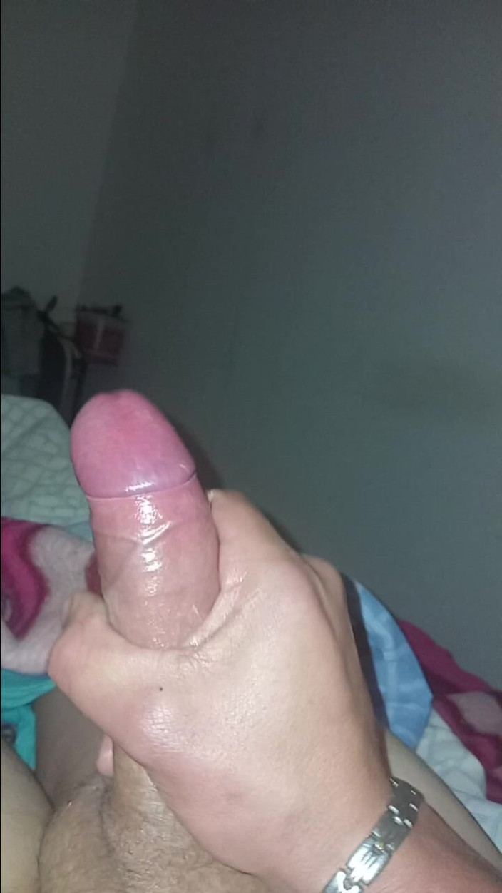 ELFIE33: Masturbando