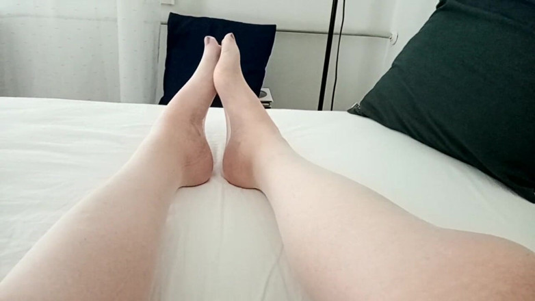 Translady54: Sexy talk about footjob on saturday afternoon