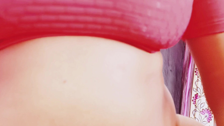 Telugu honey lips: Adik tiri India menikmati batang abang tiri. Blowjob dan kongkek...