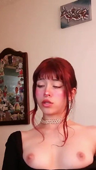 Latina Sensual Naked Masturbation in the Room