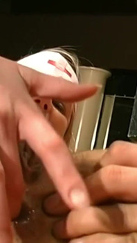 3 uomini per questa infermiera arrapata
