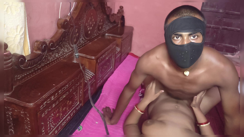 Nehatop123: Ragazza piuttosto calda prima volta con ragazze sexy