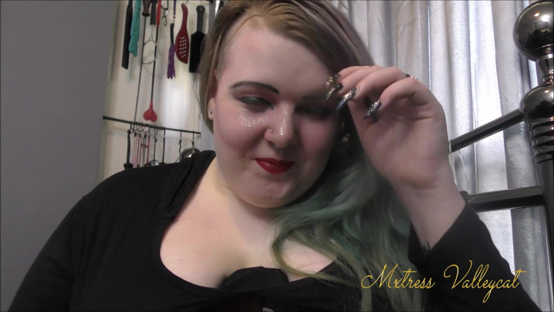 Mxtress Valleycat: Mesmerized into buying me boots