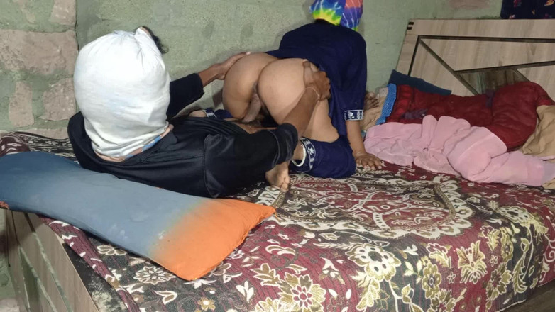 Amrita for you: Bhabhi Raat Muh Me Land Diya ヒンディー語オーディオ。