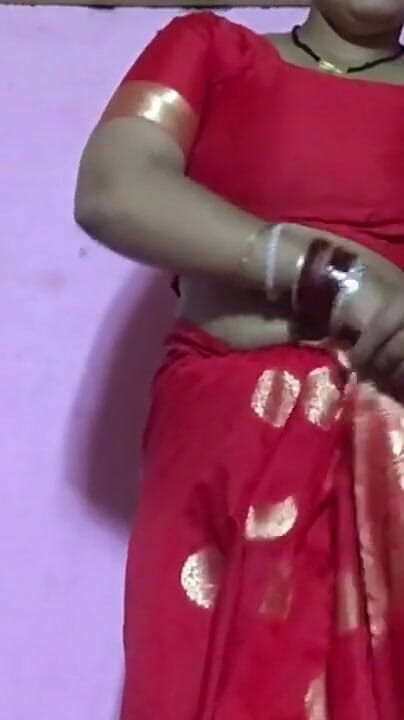 Newly Married Desi Bhabhi Sucked a Big Cock of Her New Boss (Couple's Diary)